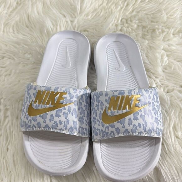 NIKE SANDALS SIZE 6 - Picture 1 of 5